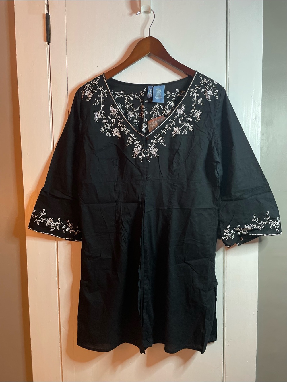 100% Cotton Black Tunic Beach Cover Up Pool Cover Up with White Embroidery NWOT